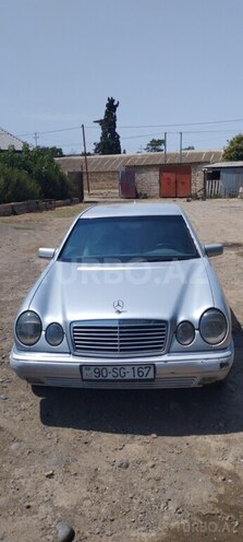 Mercedes E 230 1999, 1,000 km - 2.3 l - Masallı
