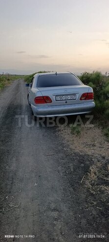 Mercedes E 230 1999, 1,000 km - 2.3 l - Masallı