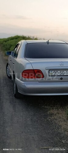 Mercedes E 230 1999, 1,000 km - 2.3 l - Masallı