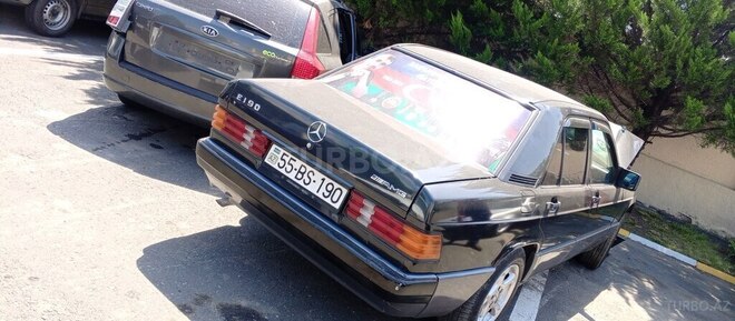 Mercedes 190 1992, 145,000 km - 2.0 l - Zaqatala