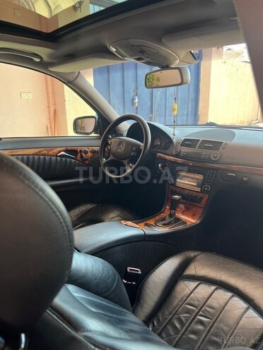 Mercedes E 220 d 2008, 327,200 km - 2.2 л - Bakı