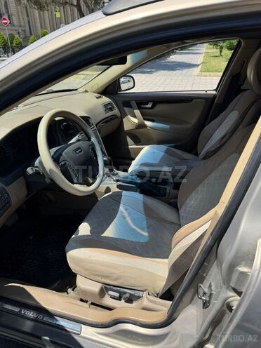 Volvo  2001, 231,239 km - 2.5 l - Bakı
