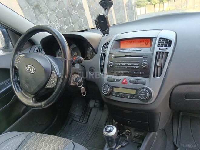 Kia  2008, 336,496 km - 1.6 л - Bakı