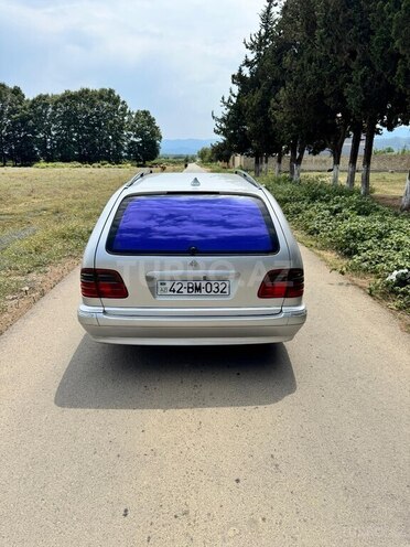 Mercedes E 220 d 2000, 550,000 km - 2.2 л - Lənkəran