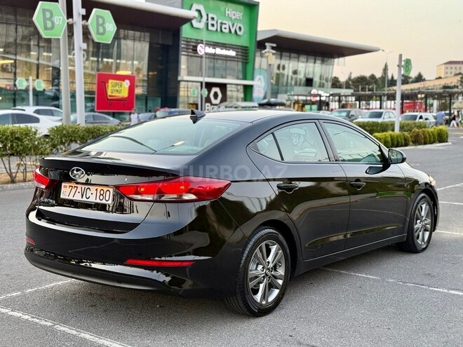 Hyundai Elantra 2016, 95,000 km - 2.0 l - Bakı