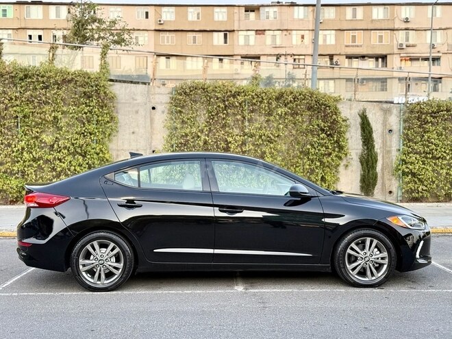 Hyundai Elantra 2016, 95,000 km - 2.0 l - Bakı