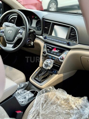 Hyundai Elantra 2016, 95,000 km - 2.0 l - Bakı