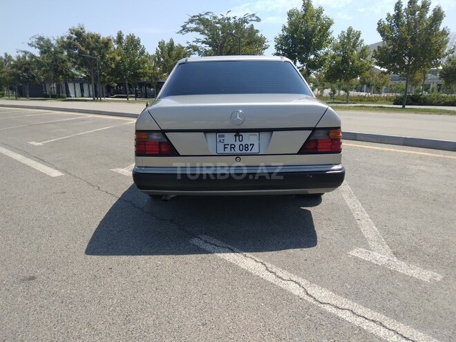 Mercedes E 250 1993, 567,000 km - 2.5 l - Bakı