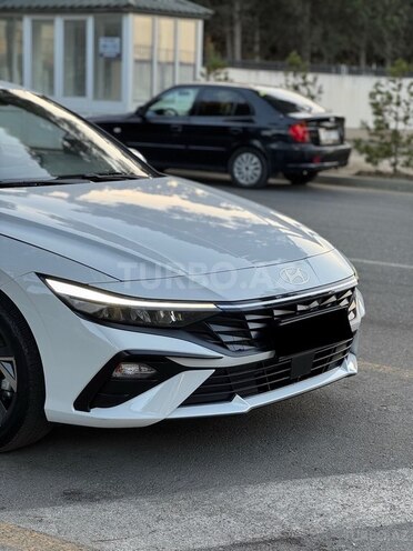 Hyundai Elantra 2024, 19,500 km - 1.6 l - Bakı