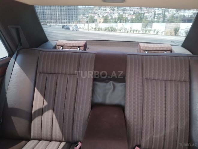 Mercedes E 250 1993, 567,000 km - 2.5 l - Bakı