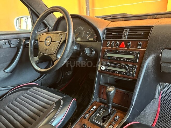 Mercedes C 230 1998, 322,000 km - 2.3 l - Bakı