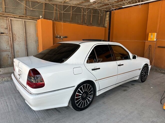 Mercedes C 230 1998, 322,000 km - 2.3 l - Bakı