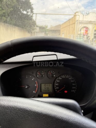 Ford Transit 2011, 256,000 km - 2.4 л - Quba