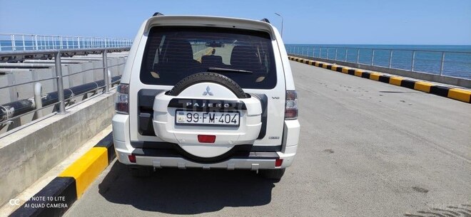 Mitsubishi Pajero-3