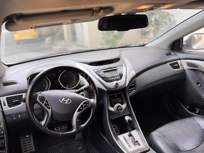 Hyundai Elantra 2013, 298,000 km - 1.8 л - Bakı