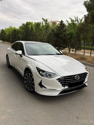 Hyundai Sonata-4