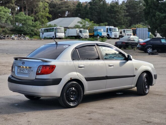 Kia Pride-2