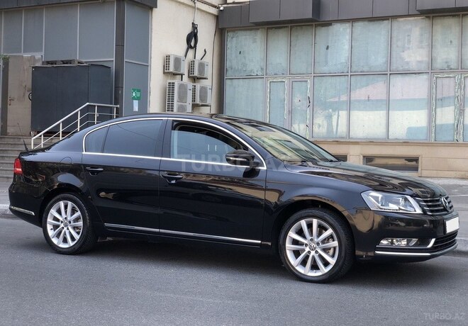 Volkswagen Passat 2014, 185,000 km - 1.8 л - Bakı