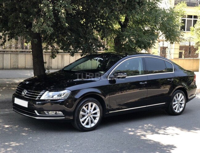 Volkswagen Passat 2014, 185,000 km - 1.8 л - Bakı