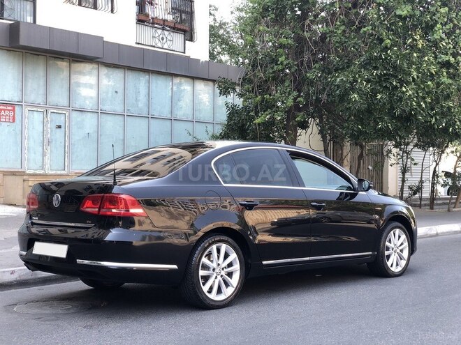 Volkswagen Passat 2014, 185,000 km - 1.8 л - Bakı
