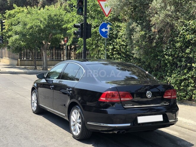 Volkswagen Passat 2014, 185,000 km - 1.8 л - Bakı