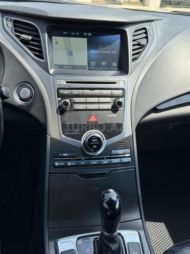 Hyundai Grandeur 2015, 240,000 km - 2.2 l - Şamaxı