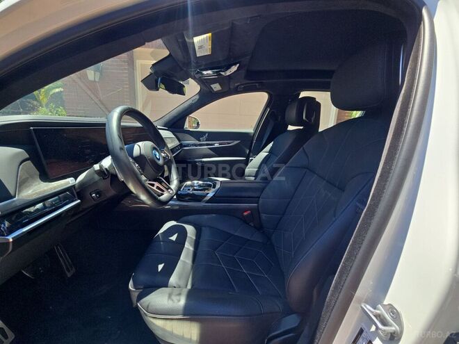 BMW i7 2024, 8,684 km - 0.0 l - Bakı