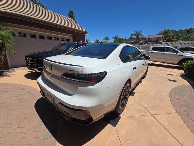 BMW i7 2024, 8,684 km - 0.0 l - Bakı