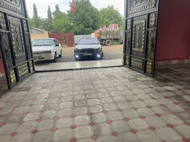 Mercedes E 220 d 2000, 574,000 km - 2.2 l - Goranboy