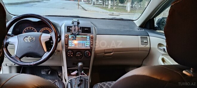 Toyota Corolla 2010, 174,000 km - 1.8 l - Mingəçevir