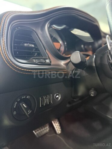 Dodge Challenger 2023, 21,200 km - 3.6 л - Bakı