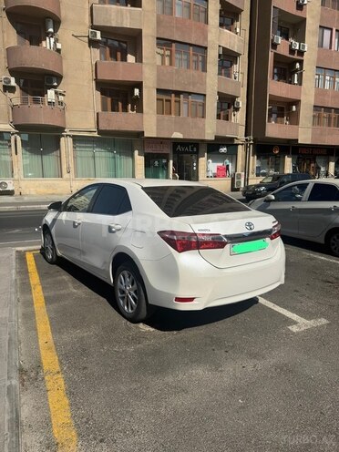 Toyota Corolla 2015, 131,000 km - 1.6 l - Bakı
