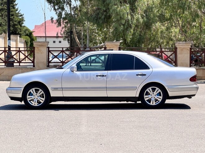 Mercedes E 240 1999, 315,000 km - 2.4 l - Bakı