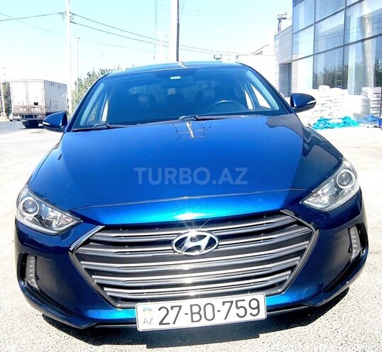 Hyundai Elantra-1