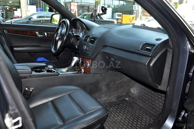 Mercedes C 300 4MATIC 2009, 307,864 km - 3.0 l - Ağstafa