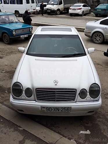 Mercedes E 230 1997, 350,000 km - 2.3 l - Quba