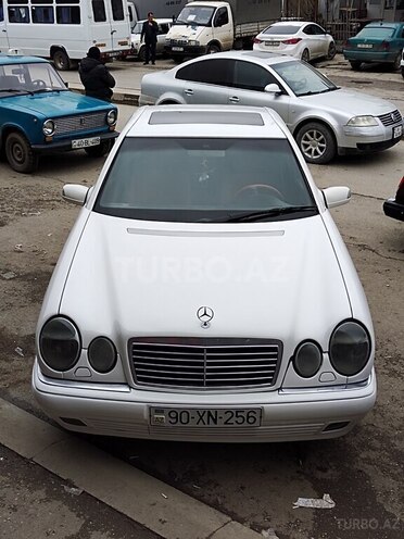 Mercedes E 230 1997, 350,000 km - 2.3 l - Quba