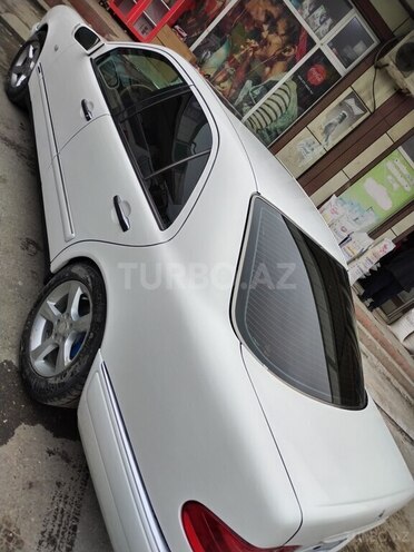 Mercedes E 230 1997, 350,000 km - 2.3 l - Quba