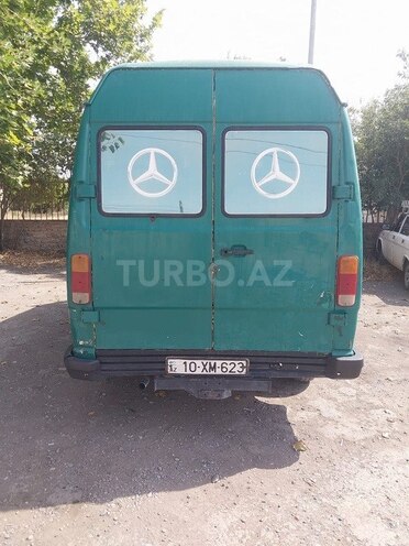 Mercedes 208 D 1993, 200,000 km - 2.5 л - Gəncə