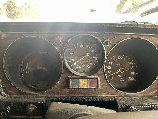 GAZ 24 1986, 395,000 km - 2.5 л - Lerik