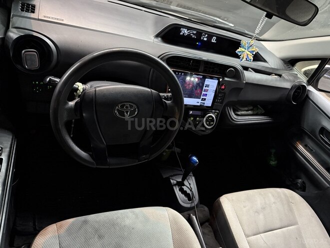 Toyota Aqua 2017, 140,000 km - 1.5 l - Bakı