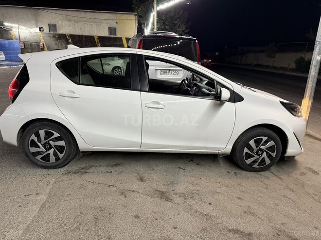 Toyota Aqua 2017, 140,000 km - 1.5 l - Bakı