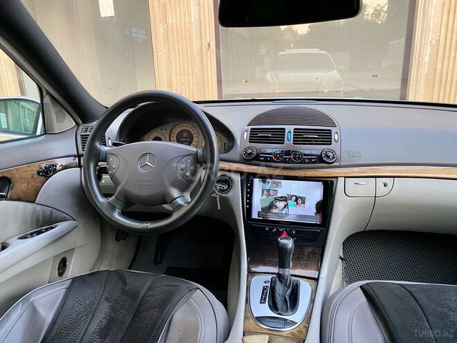 Mercedes E 270 2002, 285,000 km - 2.7 l - Bakı