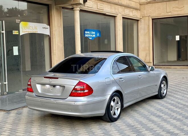 Mercedes E 270 2002, 285,000 km - 2.7 l - Bakı