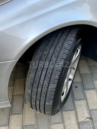 Mercedes E 270 2002, 285,000 km - 2.7 l - Bakı