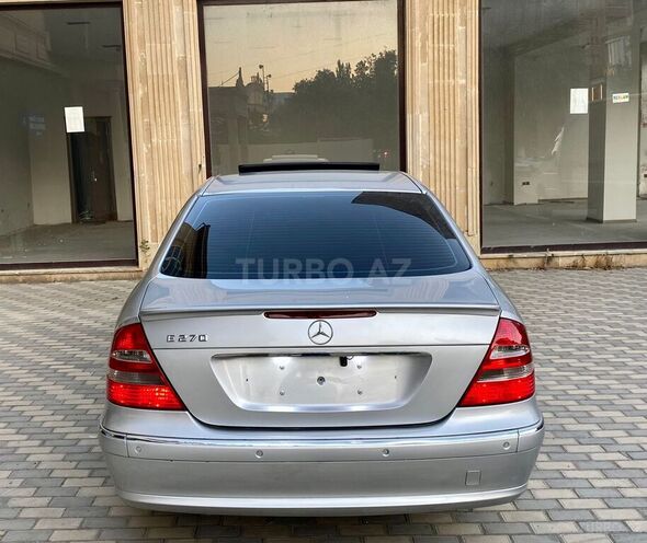 Mercedes E 270 2002, 285,000 km - 2.7 l - Bakı