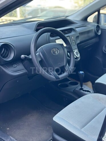 Toyota Aqua 2019, 140,000 km - 1.5 л - Bakı