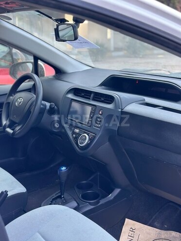 Toyota Aqua 2019, 140,000 km - 1.5 л - Bakı