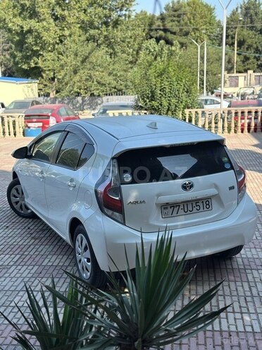 Toyota Aqua 2019, 140,000 km - 1.5 л - Bakı