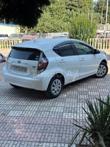 Toyota Aqua 2019, 140,000 km - 1.5 л - Bakı